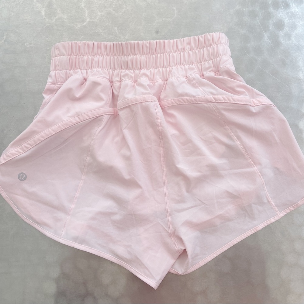 Lulu Track That High Rise Short 3" Strawberry Milkshake,